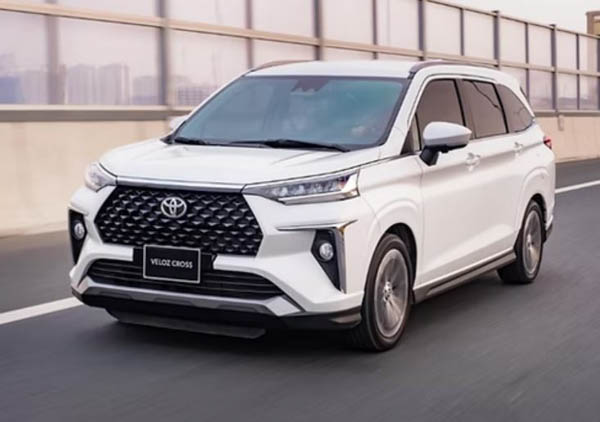 Các dòng xe Toyota 7 chỗ mới nhất 2025: Bảng giá ưu đãi hấp dẫn