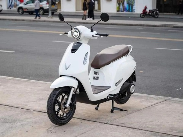 VinFast Evo 200 Lite